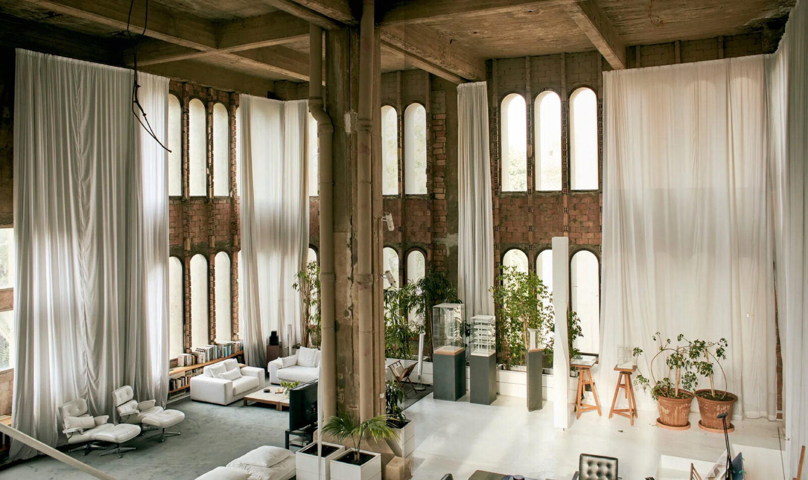 9788409459483 S52 53